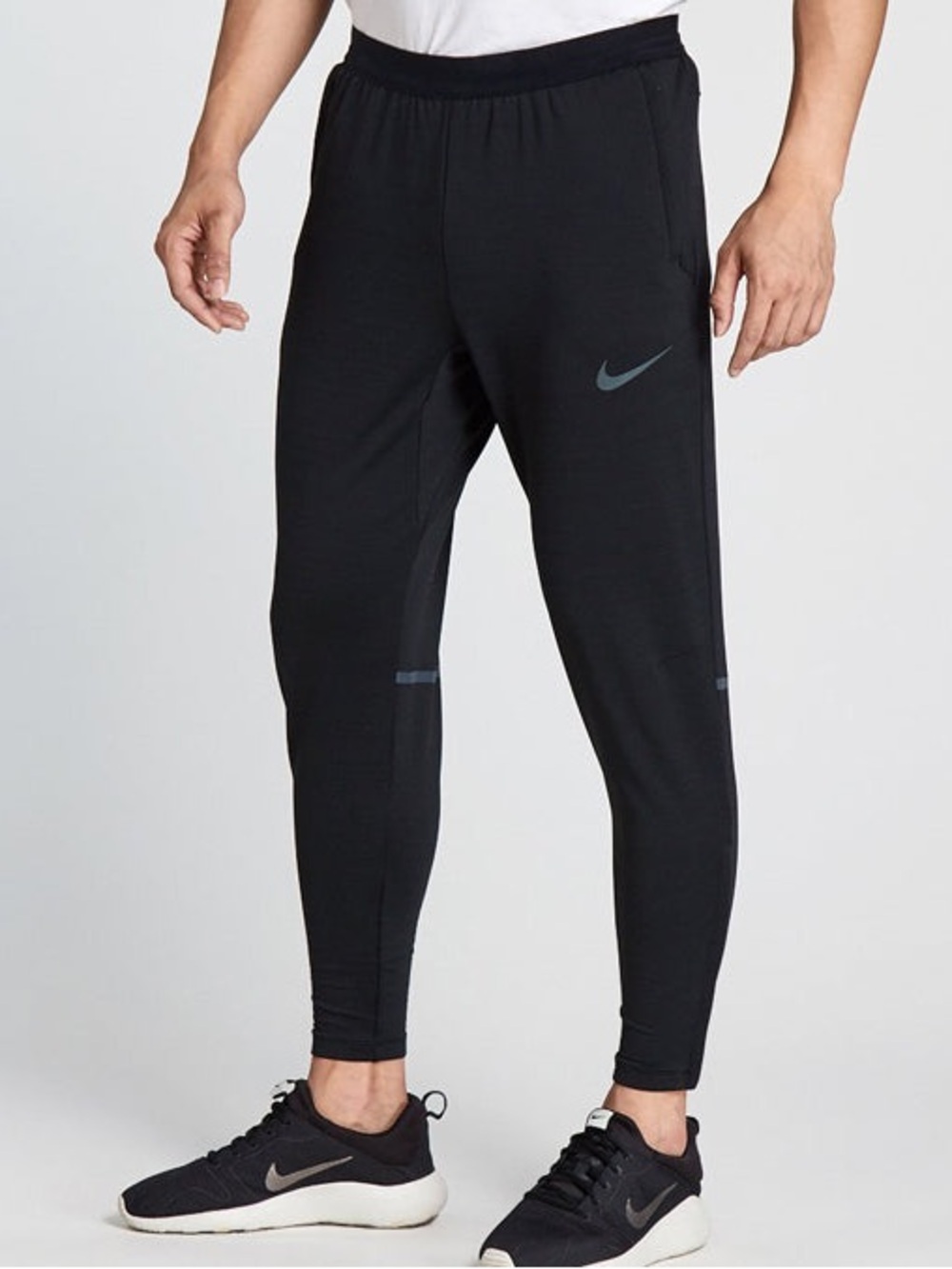 Nike men’s phenom running pants